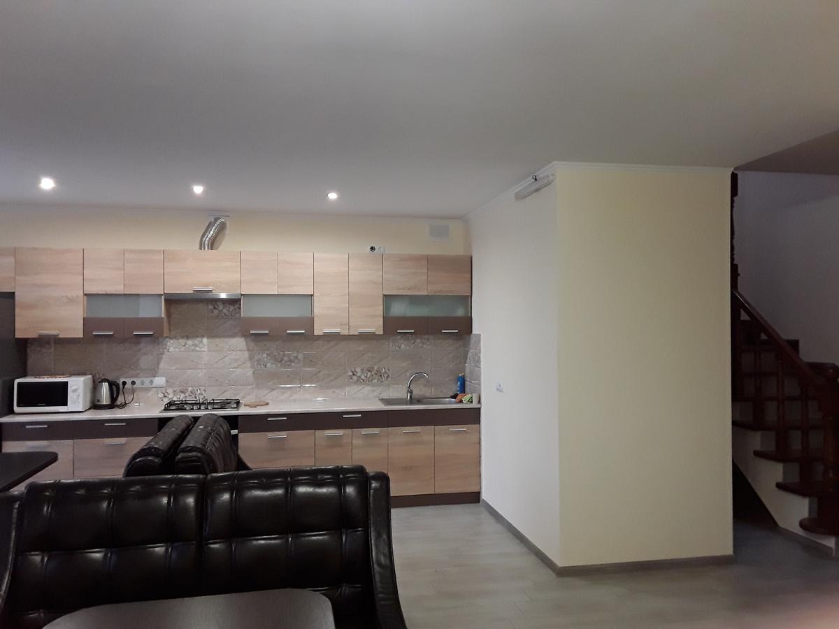 Gostynnyi Dvir Cottage Тернополь Экстерьер фото
