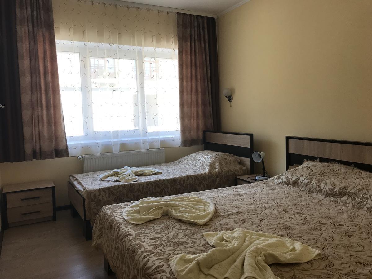 Gostynnyi Dvir Cottage Тернополь Экстерьер фото