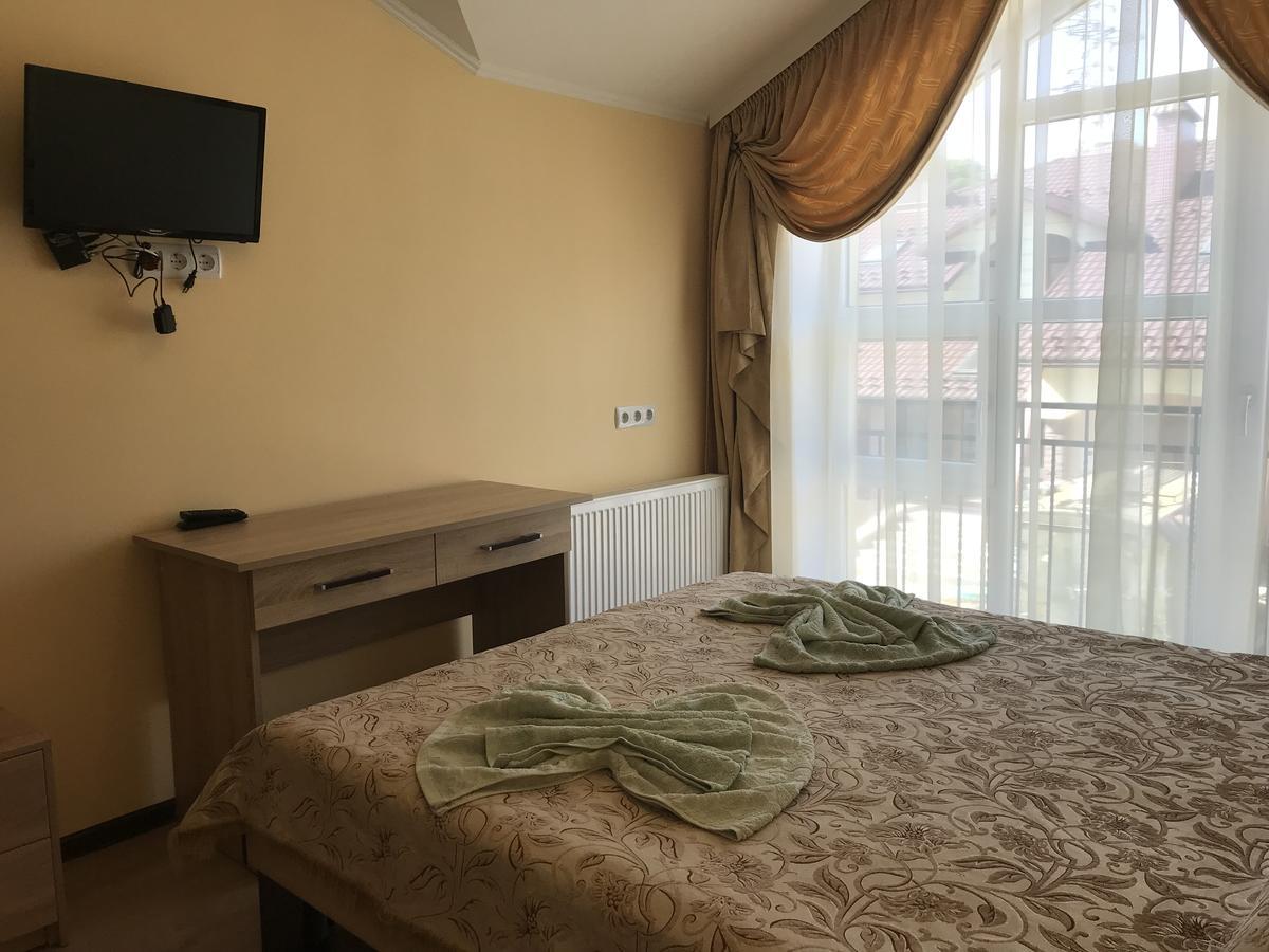 Gostynnyi Dvir Cottage Тернополь Экстерьер фото